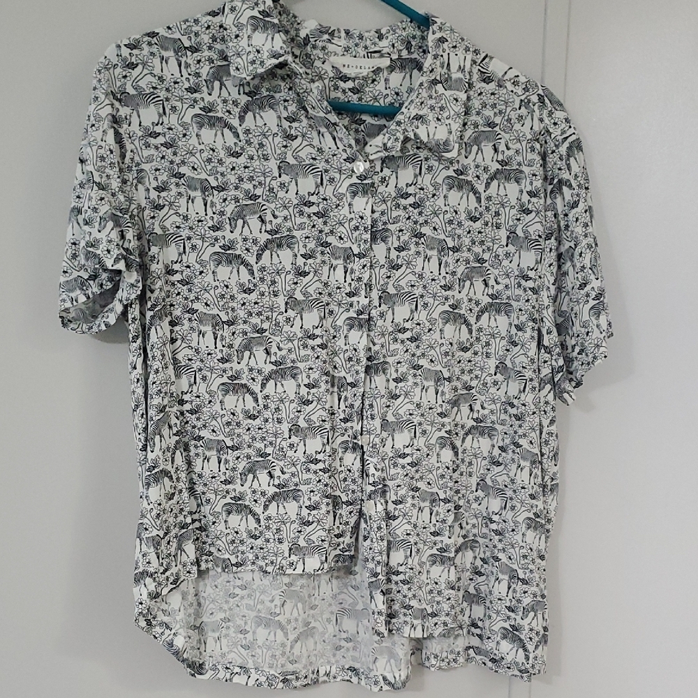 Womens Black and White Patterned  Blouse